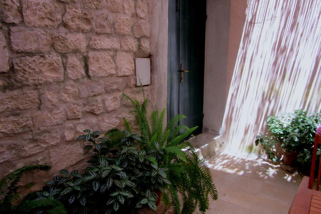 טרוגיר Dobra Apartments מראה חיצוני תמונה